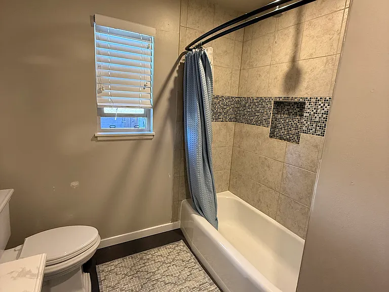420 Broderick Ave — Photo 6
