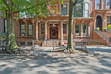 39 Remsen Street, #2D