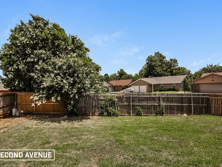3741 SE 48th Pl — Photo 22