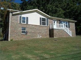 302 Caldwell Dr, Columbia, TN 38401