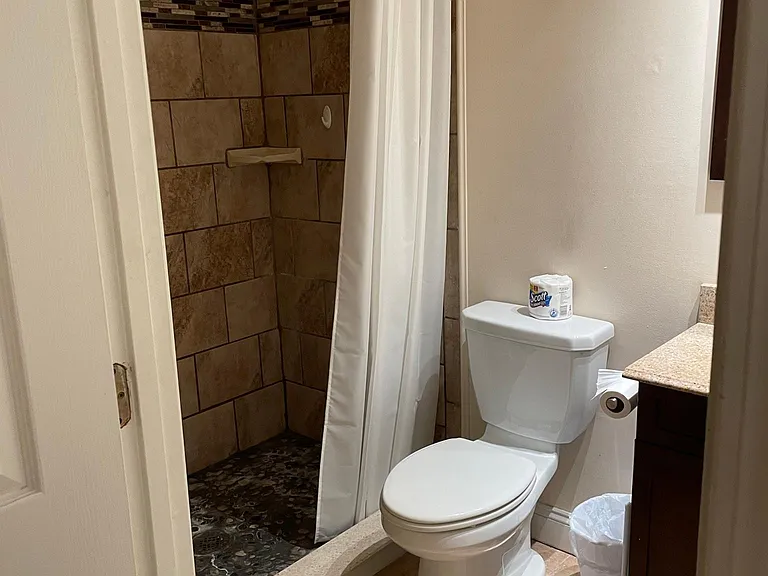 37 Main St #2 — Photo 14