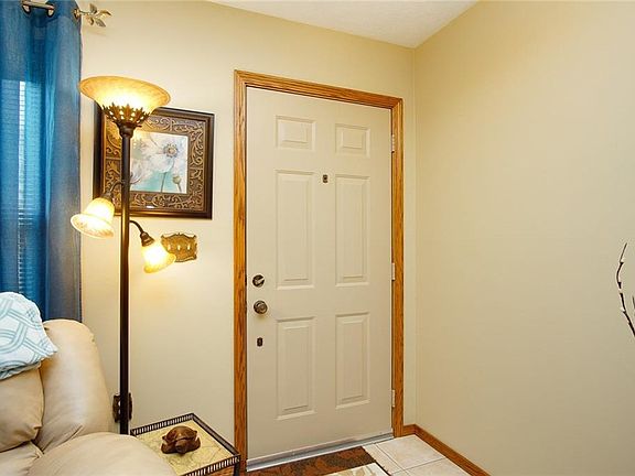 3rd image of 3658 Creekwood Ct