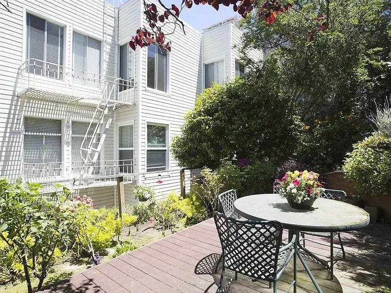 3559 Jackson St #18 — Photo 10