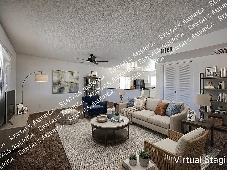 6913 W Solano Dr N
