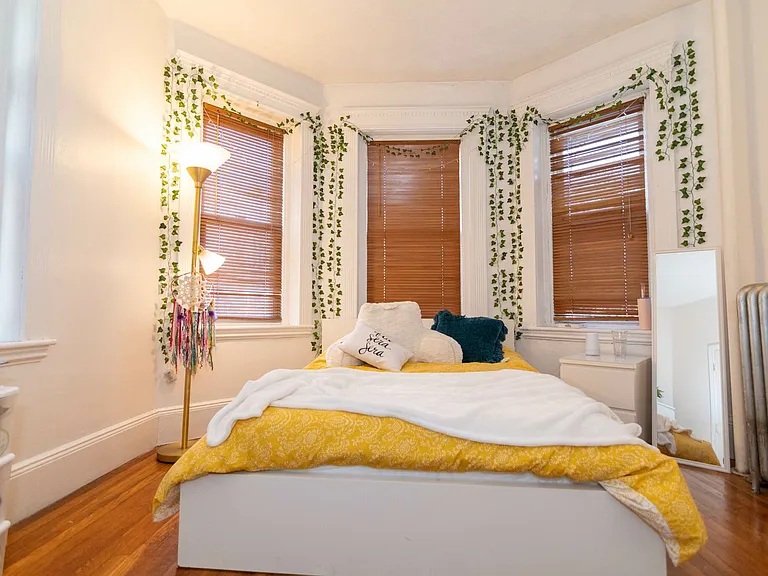 48 Brighton Ave #9 — Photo 6