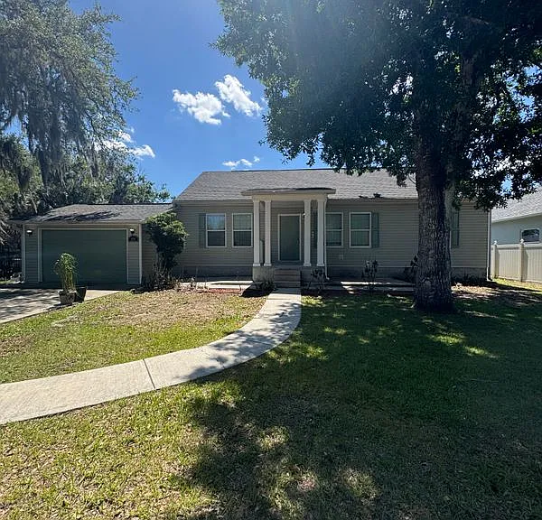 1130 Grapefruit Rd SE — Photo 1