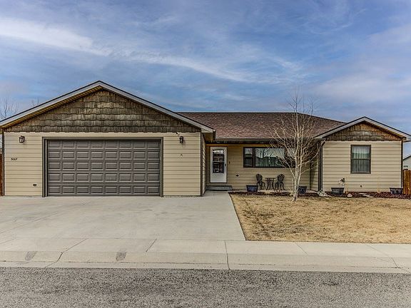3rd image of 3007 Twin Creek Trail Ave