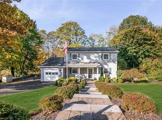 2643 Broadview Dr, Yorktown Heights, NY 10598