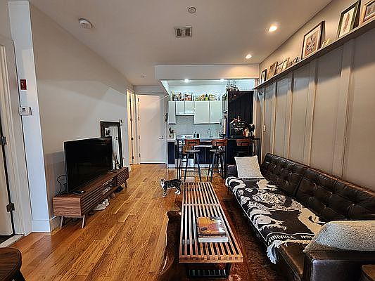 5th image of 715 De Kalb Ave #3R