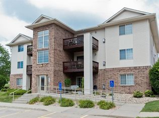3120 Wilson Ave SW APT 12, Cedar Rapids, IA 52404