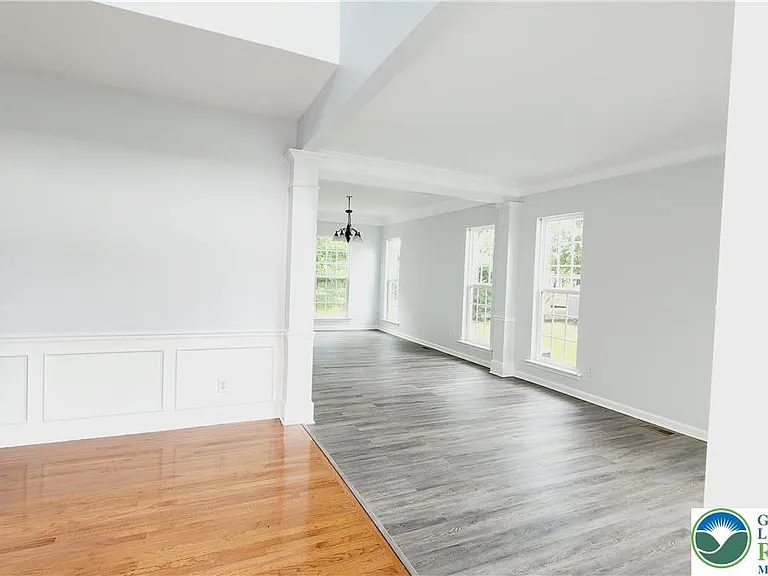 1816 Emerald Dr S — Photo 12