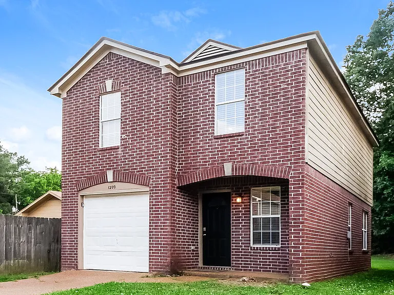1209 Calebs Ridge Dr — Photo 4