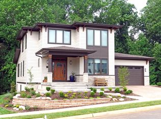 557 Lochlyn Hill Dr, Charlottesville, VA