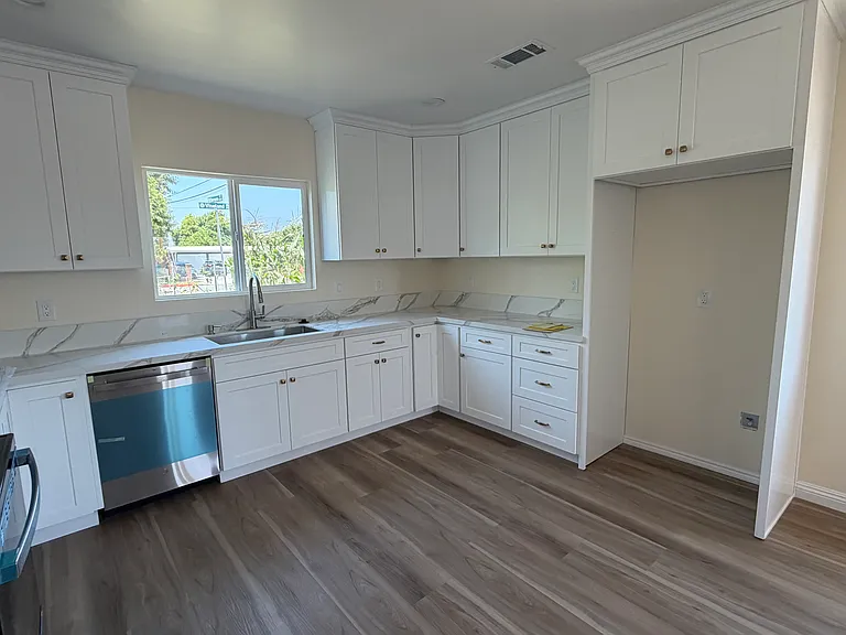 3234 Vineland Ave #A — Photo 5