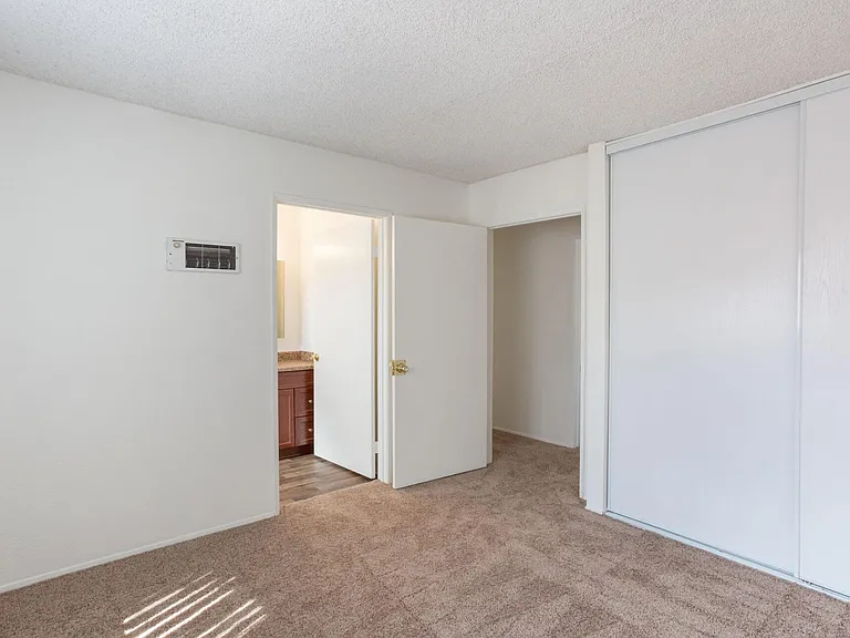 The Carlton Ridge Apartments — Photo 29