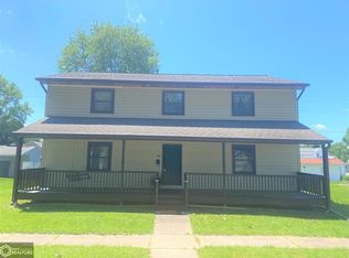 1911 S 10th St, Burlington, IA 52601
