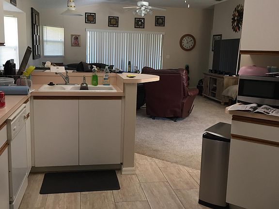 3rd image of 703 W Sunbird Path