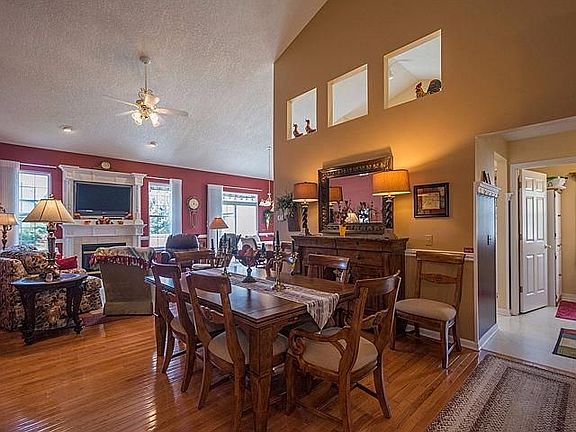 5th image of 135 Burwyck Park Dr