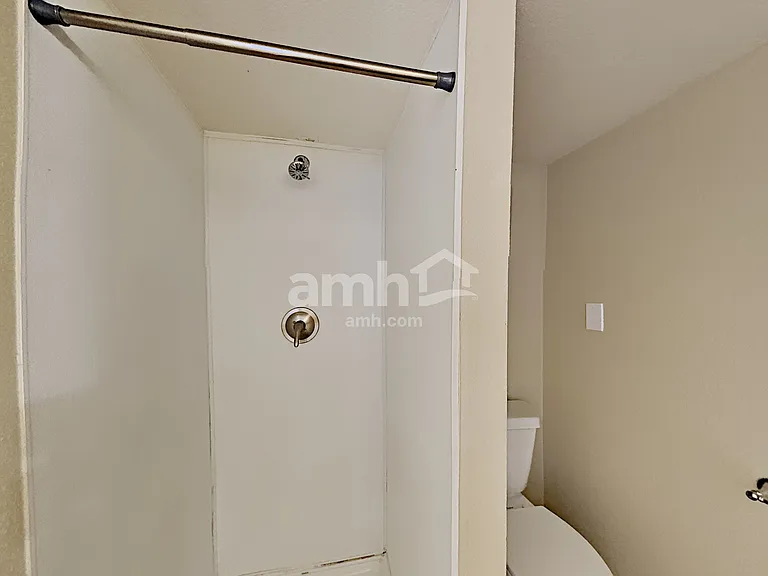 5060 E 118th Ave — Photo 13