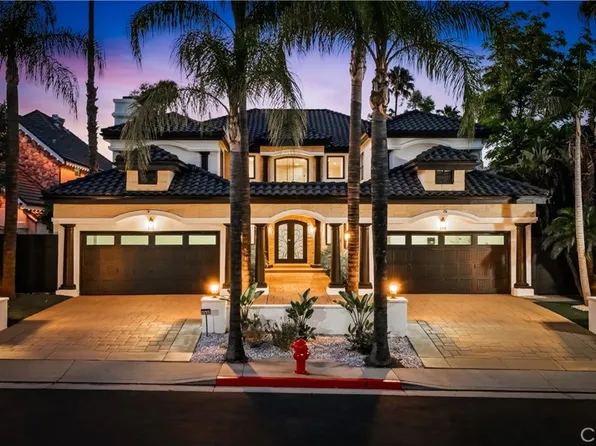 17437 Oak Creek Ct, Encino, CA 91316