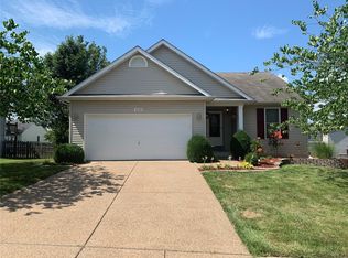 5228 Woosencraft Dr, Wentzville, MO 63385