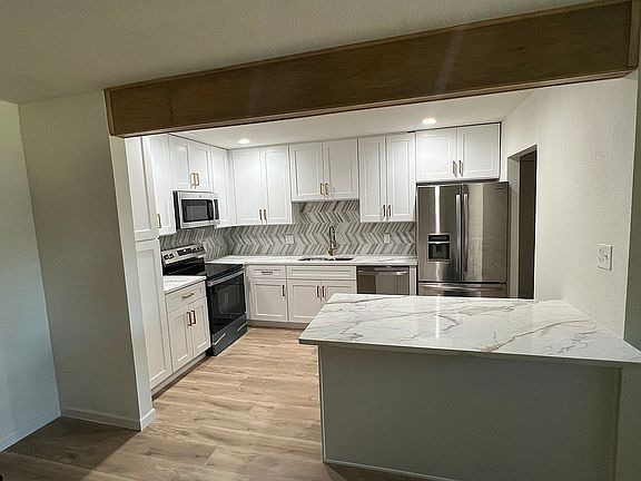 New cabinets & appliances
