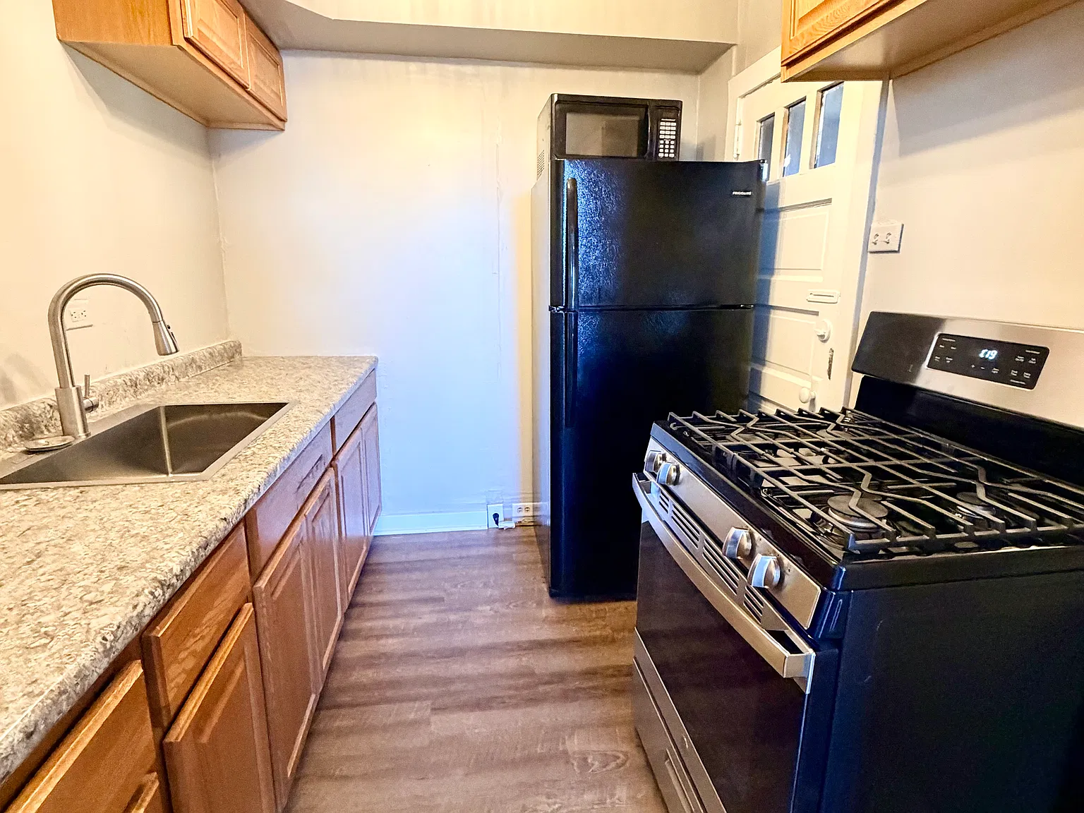3 bed, 1268 sqft, $123 — Photo 4