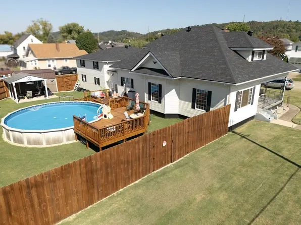 321 Wyanoke St, Ironton, OH 45638