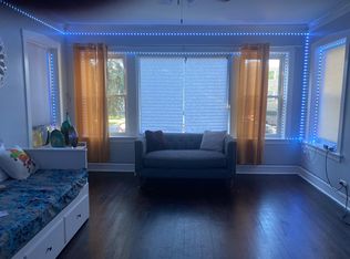 4153 W Nelson St #1, Chicago, IL 60641