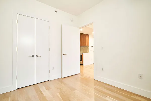 Rented by Lodger Corp | media 18