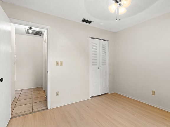 5th image of 11503 Smokethorn Dr