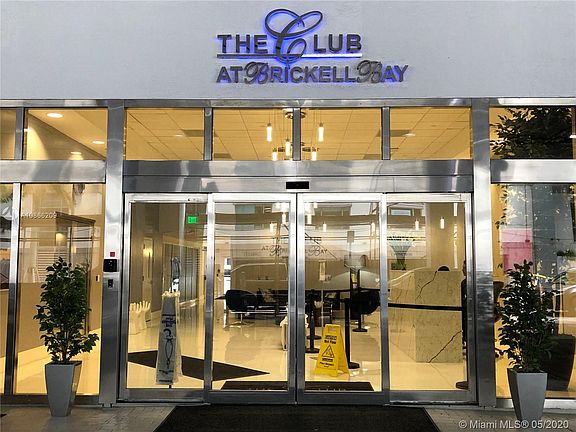 2nd image of 1200 Brickell Bay Dr APT 2010