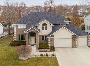 3037 Bayberry Rd, Ames, IA 50014