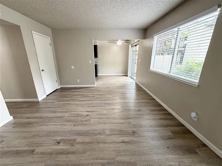 Cedar Apartments — Photo 1