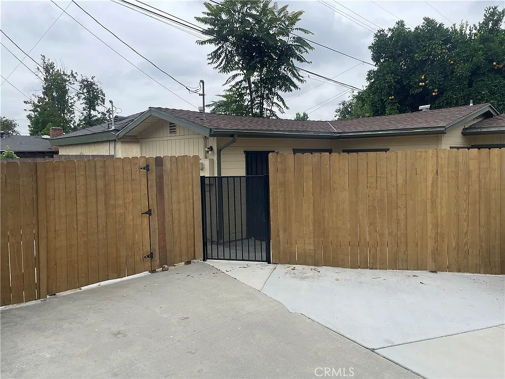 1 bed, 550 sqft, $1,995 — Photo 4