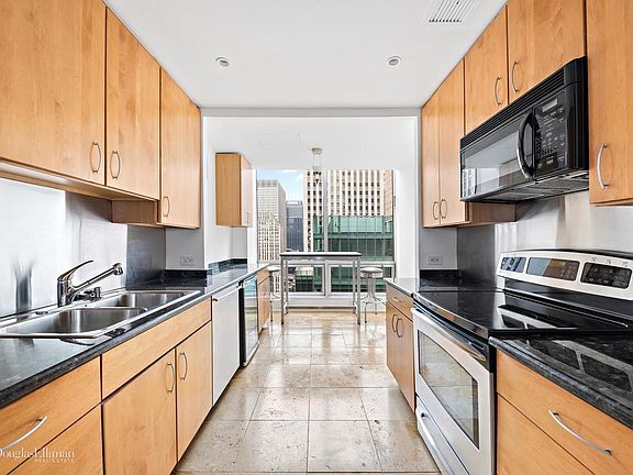 3rd image of 641 5th Ave #22R