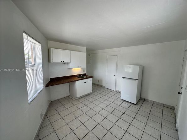701 NW 7th Ave APT 1