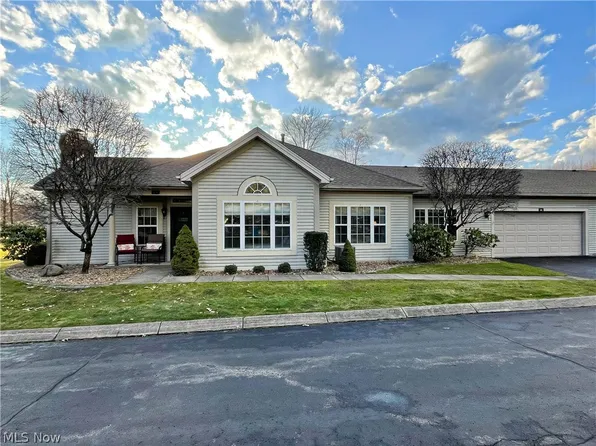 5645 Clingan Rd Unit 1A, Struthers, OH 44471