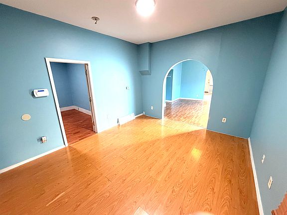 5th image of 1534 S Main St