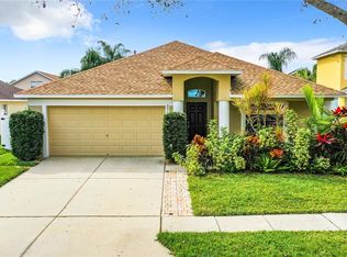 2912 Hickory Grove Dr, Valrico, FL 33596