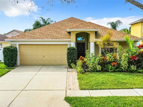 2912 Hickory Grove Dr, Valrico, FL 33596