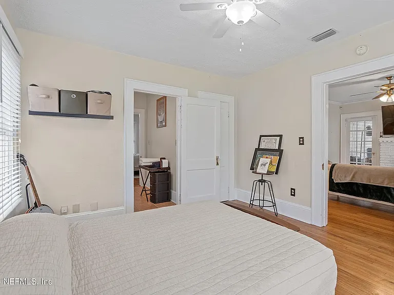 910 Talbot Ave — Photo 18