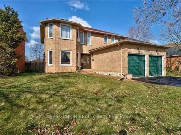 2323 Towne Blvd, Oakville, ON L6H 5J6