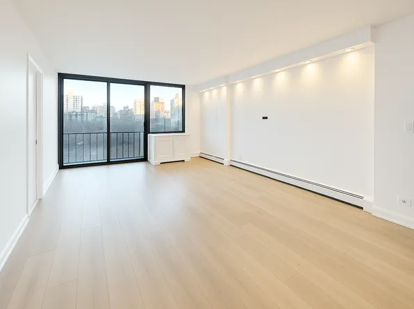 507 East 80th Street image 4 of 21