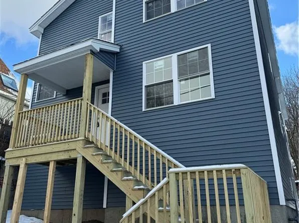 43 Calais St, Providence, RI 02908