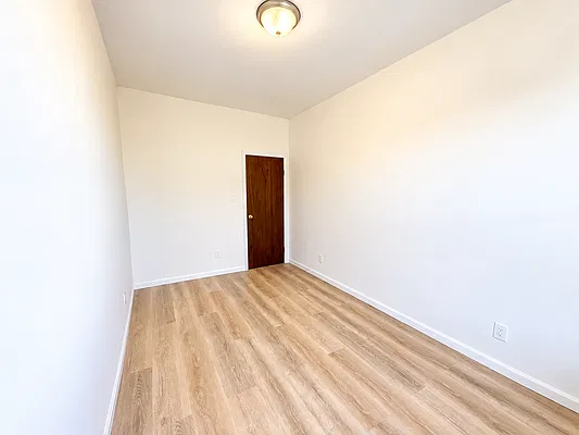 Bedroom, photo 6