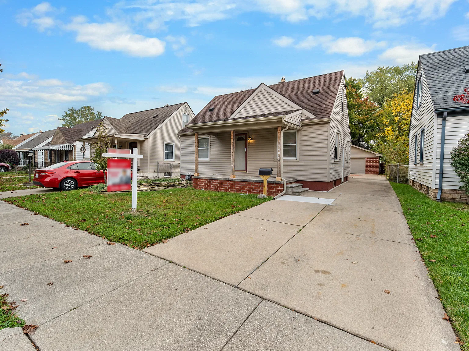 3 bed, 1.5 bath, 1500 sqft, $2,000 — Photo 2