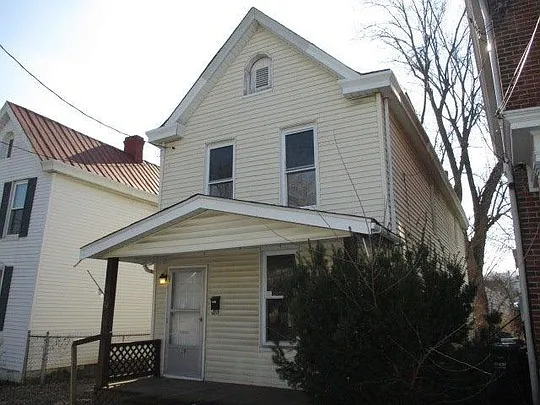 19 E 41st St photo 1