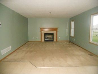 3rd image of 5900 Westbank Dr