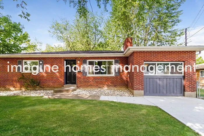 9329 Floral Ave photo 1